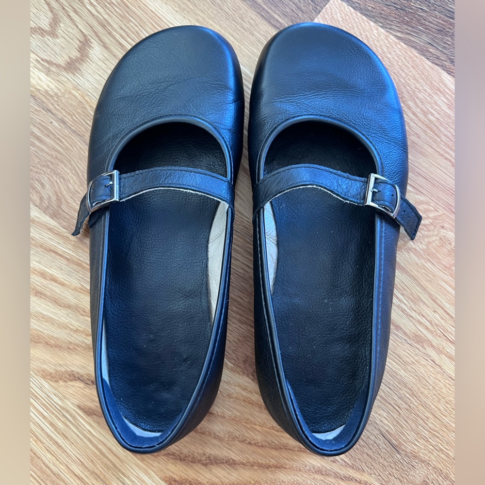 Tadeevo Leather Mary Jane Ballet Flats